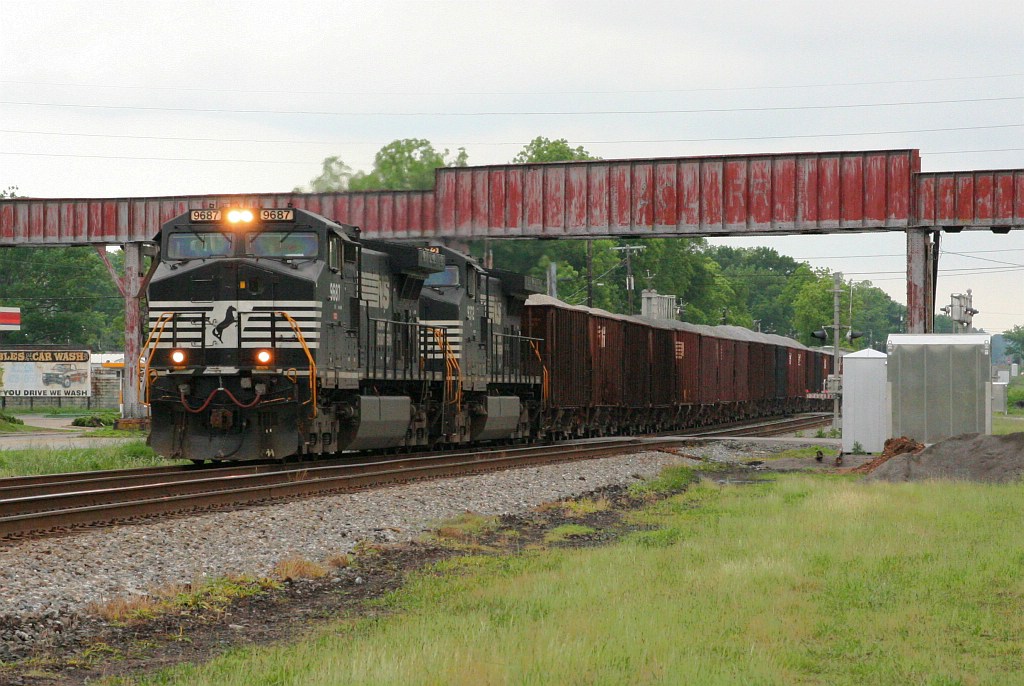 NS NB rock train